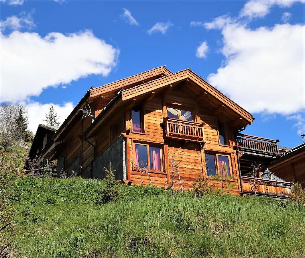 Prestigious 18 Person Chalet With Pool And Jacuzzi Vars  France
