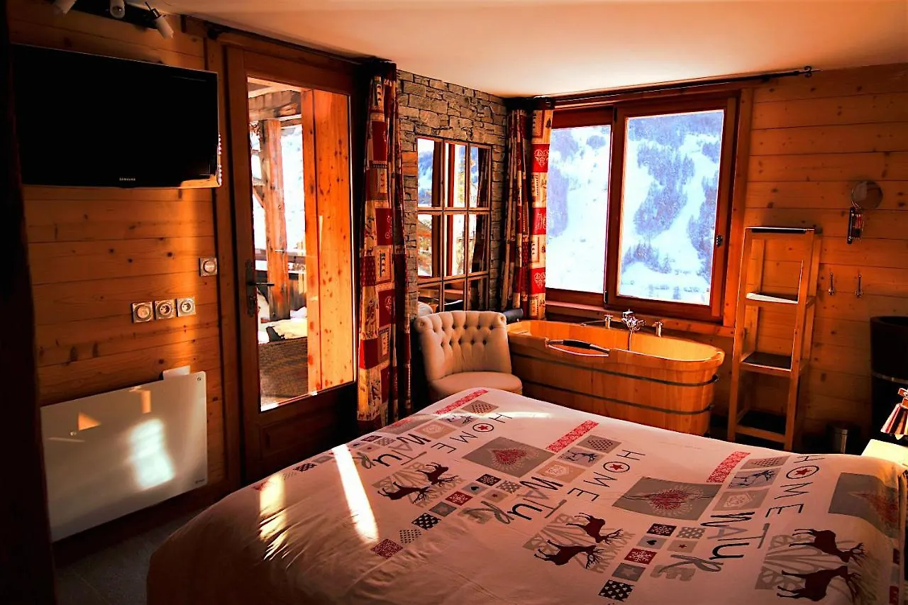 Prestigious 18 Person Chalet With Pool And Jacuzzi Vars   Vars (Hautes-Alpes)