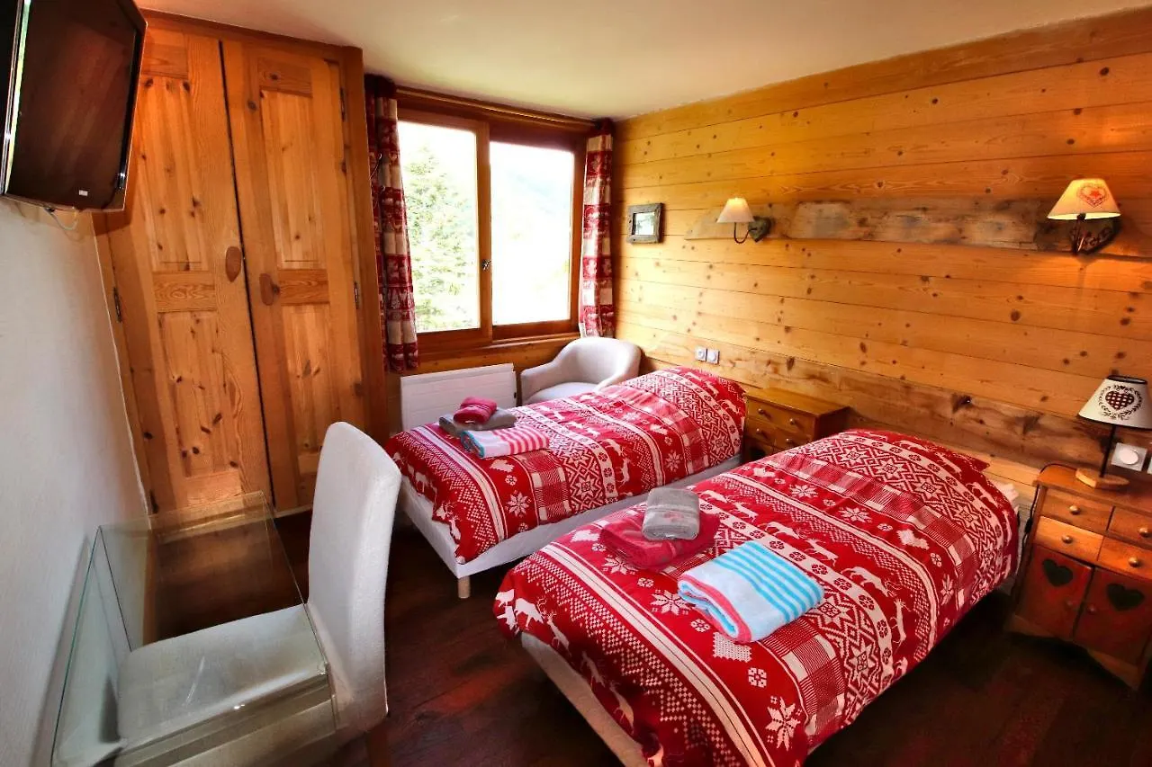 Prestigious 18 Person Chalet With Pool And Jacuzzi Vars  Vars (Hautes-Alpes)