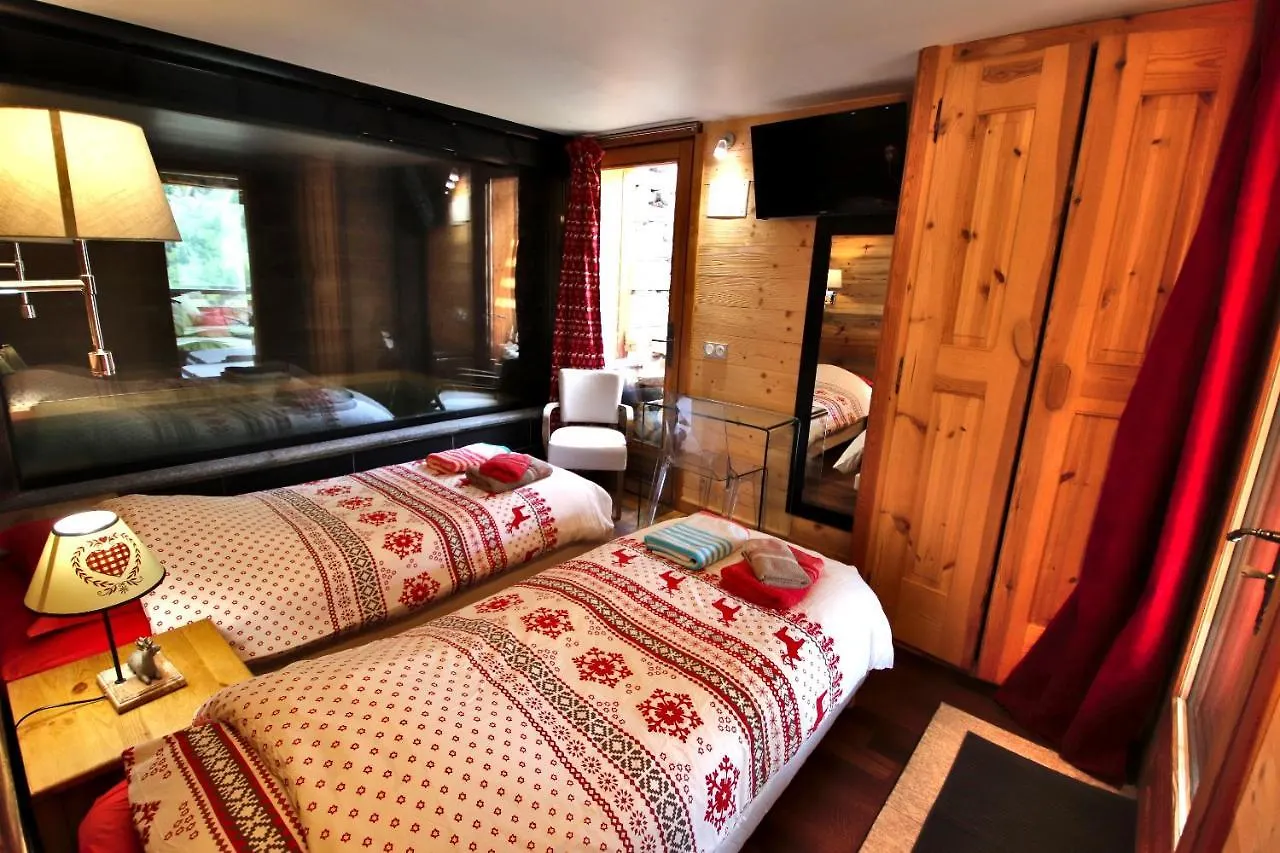 Prestigious 18 Person Chalet With Pool And Jacuzzi Vars
