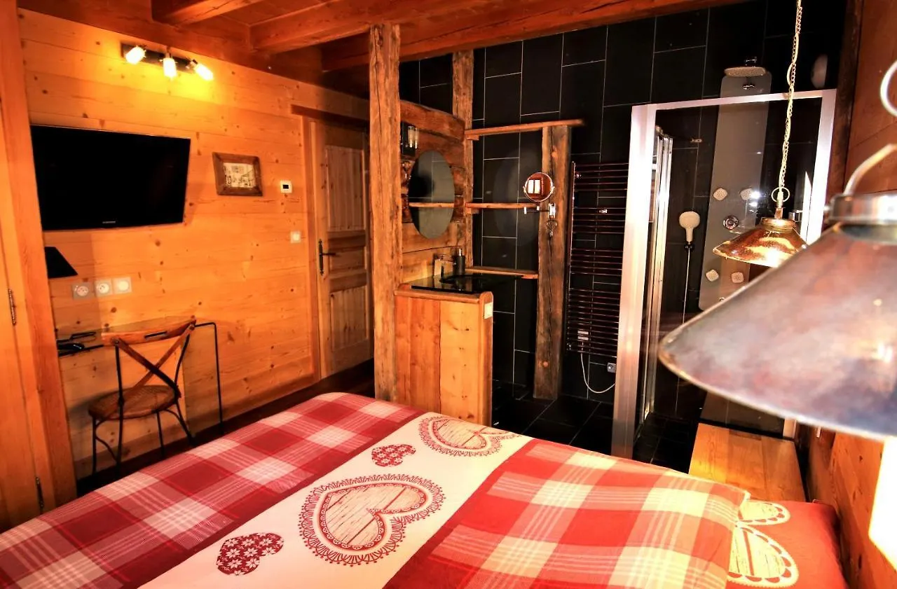 Prestigious 18 Person Chalet With Pool And Jacuzzi Vars