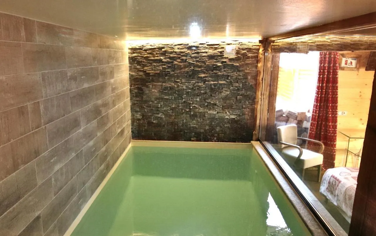 Prestigious 18 Person Chalet With Pool And Jacuzzi 바르스